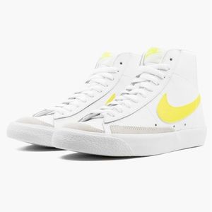 Nike Women’s Blazer Mid ‘77